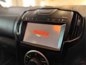 Isuzu D-MAX 300 LX D/C - Image 16