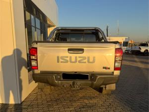 Isuzu KB 250D-Teq double cab LE - Image 4