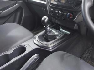 Isuzu D-Max 1.9TD double cab L manual - Image 11