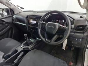 Isuzu D-Max 1.9TD double cab L manual - Image 5