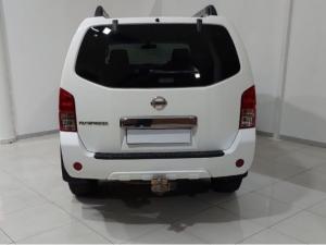 Nissan Pathfinder 2.5dCi LE auto - Image 4