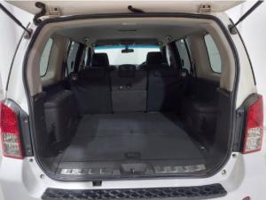 Nissan Pathfinder 2.5dCi LE auto - Image 5