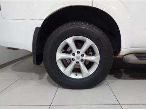 Nissan Pathfinder 2.5dCi LE auto - Image 9