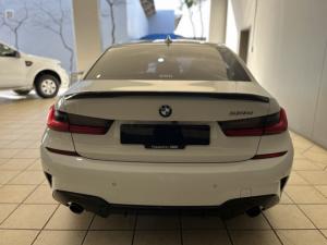BMW 3 Series 320i Mzansi Edition - Image 4
