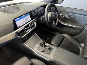 BMW 3 Series 320i Mzansi Edition - Image 7