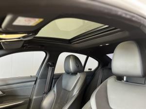 BMW 3 Series 320i Mzansi Edition - Image 8