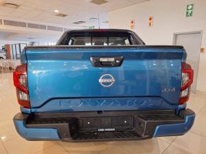 Nissan Navara 2.5DDTi double cab LE 4x4 - Image 3