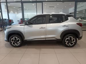 Nissan Magnite 1.0 Turbo Acenta auto - Image 2
