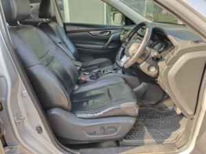 Nissan X-Trail 2.5 4x4 Tekna - Image 5