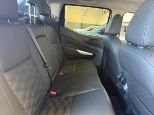 Nissan Navara 2.3D double cab Stealth auto - Image 7