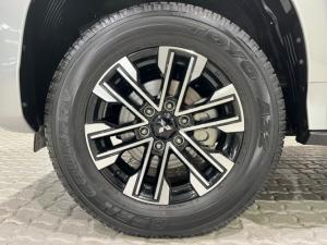 Mitsubishi Pajero Sport 2.4DI-D 4x4 - Image 14