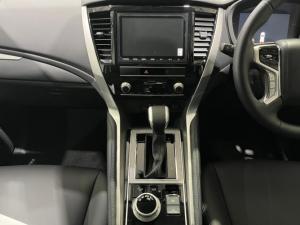 Mitsubishi Pajero Sport 2.4DI-D 4x4 - Image 9