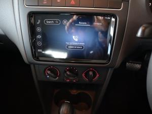 Volkswagen Polo Vivo hatch 1.6 Life - Image 13