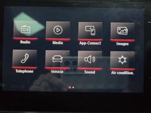 Volkswagen Golf GTI - Image 4