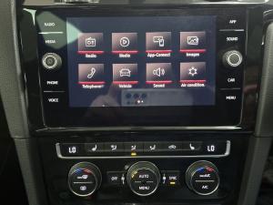 Volkswagen Golf GTI - Image 8