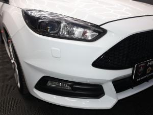 Ford Focus ST 3 - Image 6