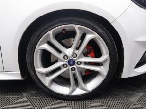 Ford Focus ST 3 - Image 7