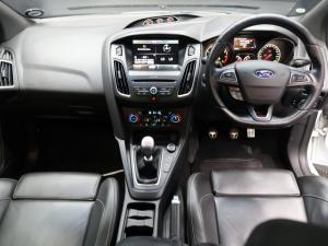 Ford Focus ST 3 - Image 8