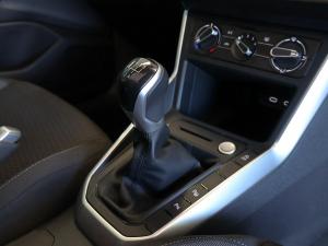 Volkswagen Polo hatch 1.0TSI Life manual - Image 18