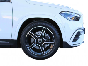Mercedes-Benz GLA GLA200 Progressive - Image 20