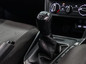 Volkswagen Polo hatch 1.0TSI - Image 13