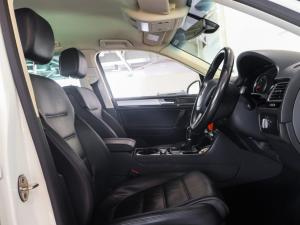 Volkswagen Touareg V6 TDI Escape - Image 13