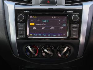 Nissan Navara 2.5DDTi double cab SE Plus auto - Image 10