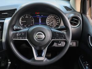 Nissan Navara 2.5DDTi double cab SE Plus auto - Image 7