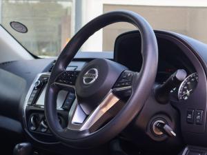 Nissan Navara 2.5DDTi double cab SE Plus auto - Image 8
