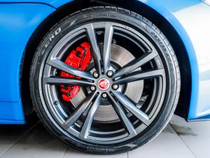 Jaguar F-Type SVR coupe AWD - Image 10