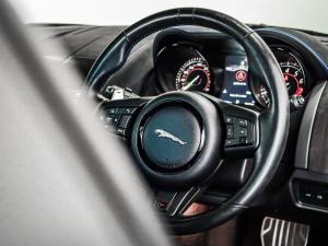 Jaguar F-Type SVR coupe AWD - Image 16