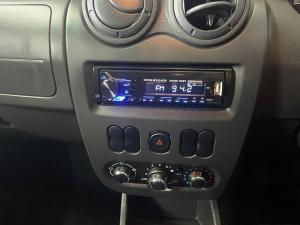 Nissan NP200 1.6i safety pack (aircon) - Image 12