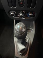 Nissan NP200 1.6i safety pack (aircon) - Image 13