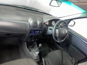Nissan NP200 1.6i safety pack (aircon) - Image 9