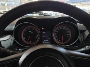 Suzuki Swift 1.2 GL manual - Image 11