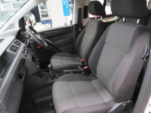 Volkswagen CADDY4 Crewbus 1.6i - Image 7