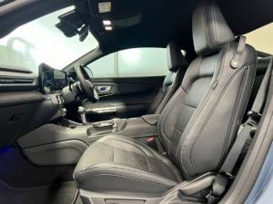 Ford Mustang 5.0 GT fastback - Image 12
