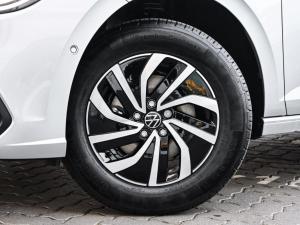 Volkswagen Polo hatch 1.0TSI Life manual - Image 2