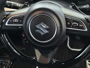 Suzuki Swift 1.2 GLX auto - Image 13