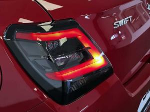Suzuki Swift 1.2 GLX auto - Image 7