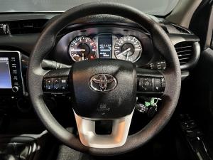 Toyota Hilux 2.4GD-6 Xtra cab Raider manual - Image 9