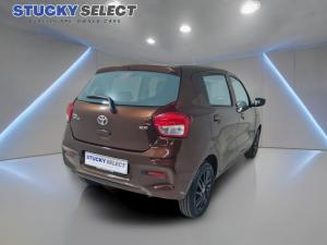 Toyota Vitz 1.0 XR manual - Image 5