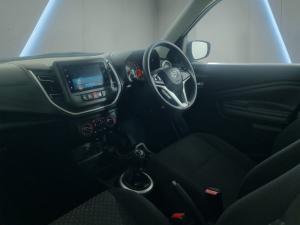 Toyota Vitz 1.0 XR manual - Image 12