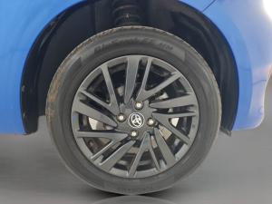 Toyota Vitz 1.0 XR manual - Image 14