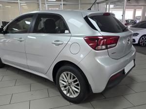 Kia Rio hatch 1.4 LX auto - Image 8