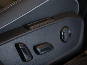 Volkswagen Golf R - Image 23