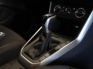 Volkswagen Polo hatch 1.0TSI Life auto - Image 18