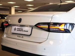Volkswagen Polo sedan 1.6 manual - Image 10