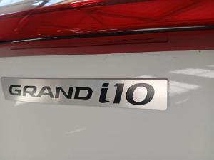Hyundai Grand i10 1.0 Premium hatch - Image 4