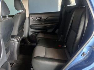 Nissan X-Trail 2.5 4x4 Acenta Tech - Image 19